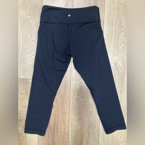 lululemon leggings size 6 activewear athletic black capri